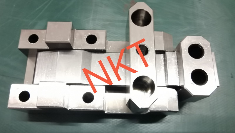 非標訂制扣機10